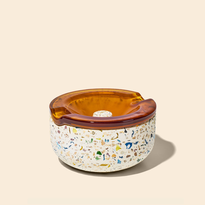 #color_baltic-amber